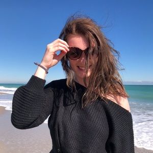 Meet your Posher, Casey